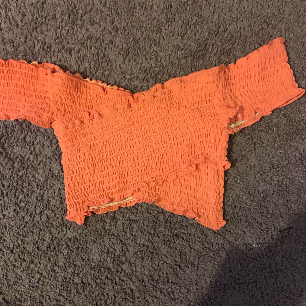 Super down Off the Shoulder Crop Top